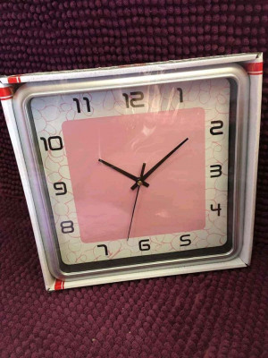 BIG WALL CLOCK