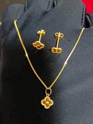 18k Saudi Gold