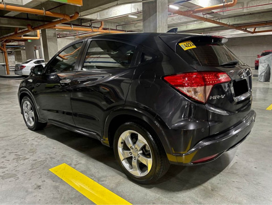 2016 Honda hr-v top of the line super fresh