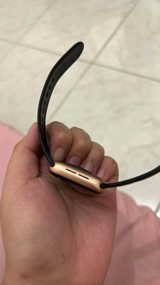 APPLE WATCH SE 1ST GENEARATION 40mm