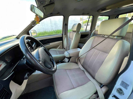 2008 Isuzu crosswind