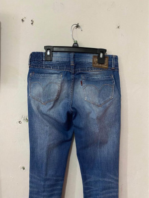 LEVIS JEANS FOR WOMEN
