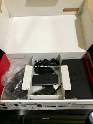 Nintendo switch V2 with GAMES Complete