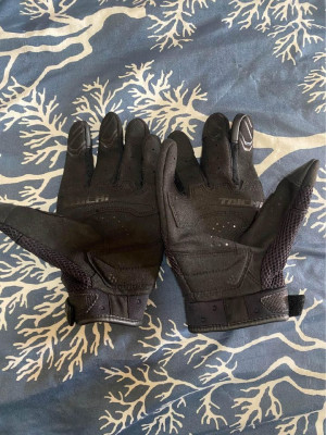 RS Taichi Rubber Knuckle Mesh Gloves