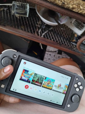 Nintendo switch lite with 10 games diablo switch v2 v1 oled