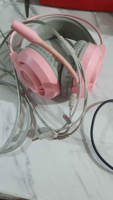 Headset for sale