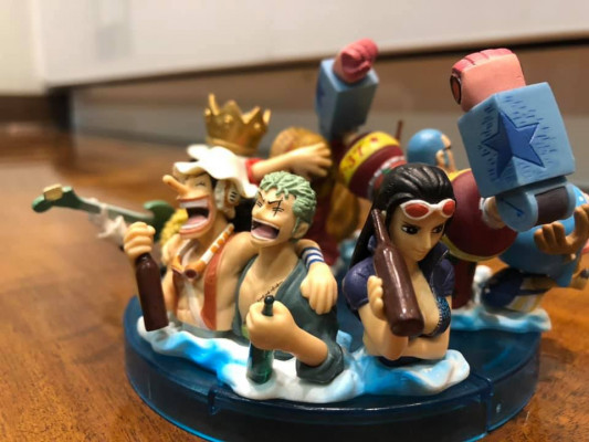 TAKE ALL STRAWHATS