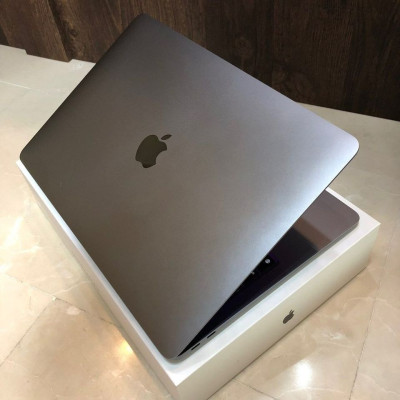 MacBook Air M1 256gb (Slighly Used) For Sale