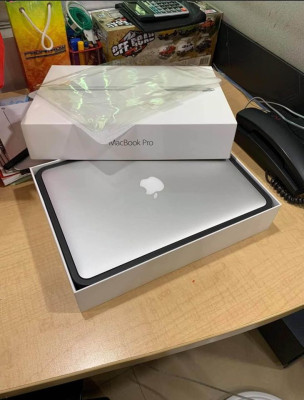 MacBook Pro. Retina Display 13-Inch Mid 2015 Core i5, 2.7Ghz, 128gb FlashStorage