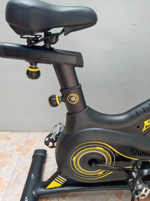 LYON FITNESS MAGNETIC SPIN BIKE