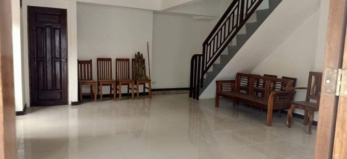 For sale House and Lot In Don Antonio Hts QC