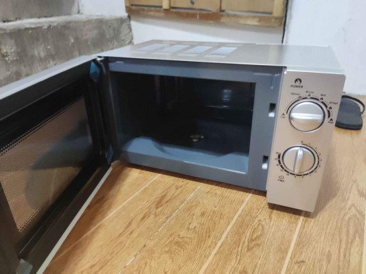Microwave oven