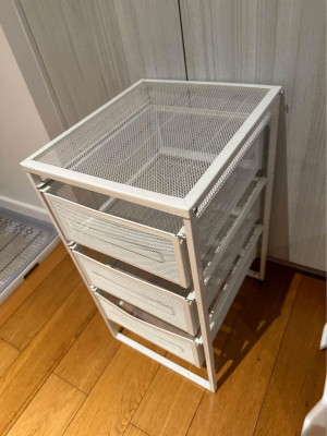 Rarely used Aesthetic Office/Work Table