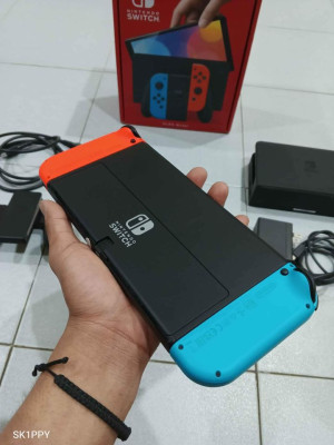 Nintendo Switch Oled (Neon)