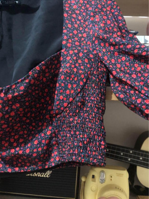 Zara Floral Garterized Puff Sleeve Top