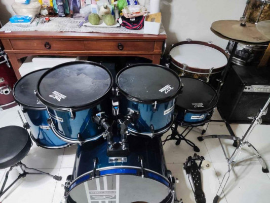 STEELY DRUMSET COMPLETE SET