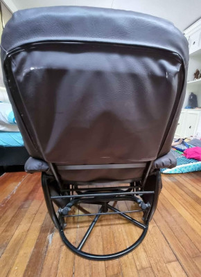 Reclining Lounge Chair