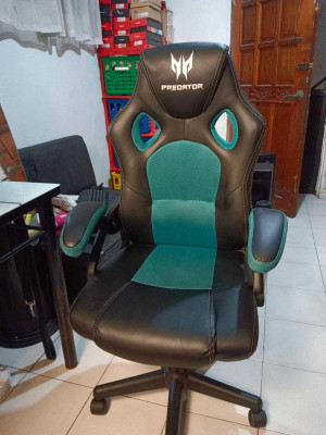 Predator gaming chair
