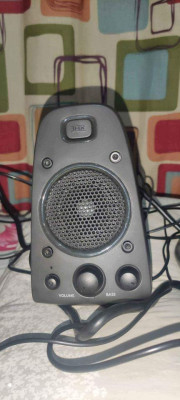 Logitech Z625 Speaker