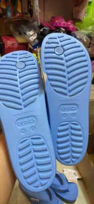 crocs