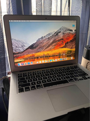 For sale Macbook Air (13-inch, Early 2015)