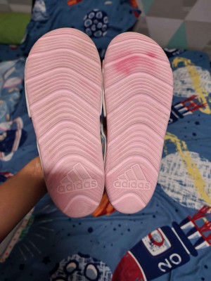 Preloved Adidas Adilette Sandals US 2 for Kids