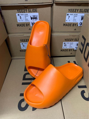 Yeezy Slide