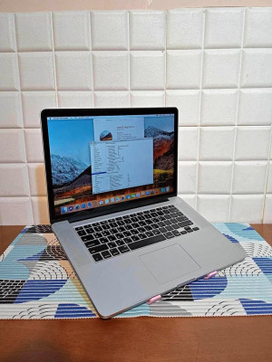 Macbook Pro ( 15inch 2013 )