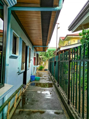 HOUSE & LOT FOR SALE