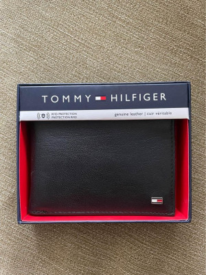 Tommy Hilfiger Wallet