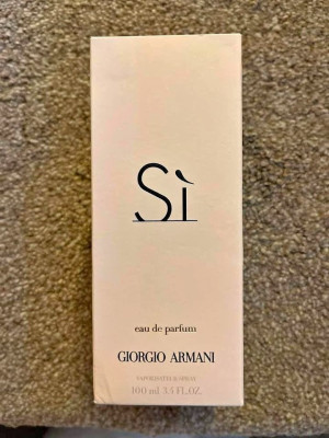 Giorgio Armani "Si" ( womens )