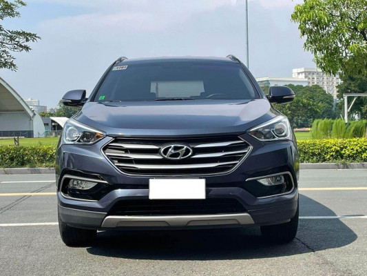 2017 Hyundai Grand Santa Fe