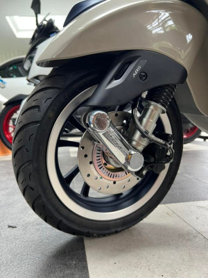 2023 Vespa primavera s150