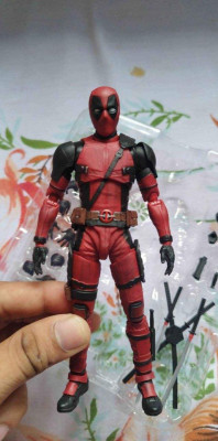 Deadpool And Marvel Legends Wolverine set