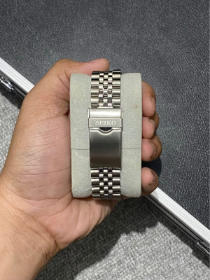 Discontinued Seiko 5 Sports Pepsi ‘Sea Urchin’