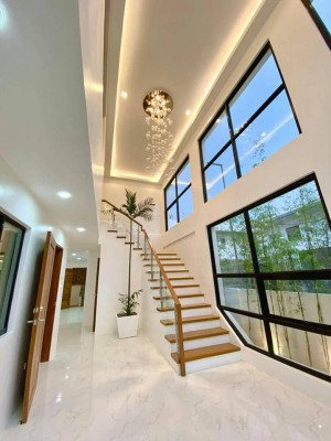 House And Lot For Sale In GreenWoods Executive Village Pasig City