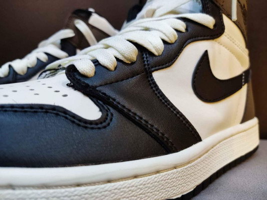 Air Jordan 1 High Dark Mocha