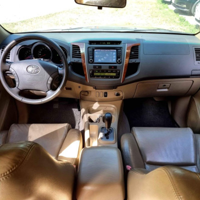 2009 Toyota Fortuner G GAS A/T