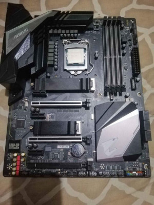 i7 9700k with Aorus z390 pro wifi