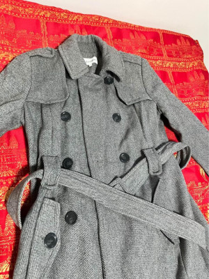 Calvin Klein trench coat for autumn and winter