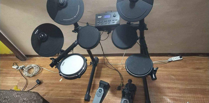 Hitman HD-4M electric drumset