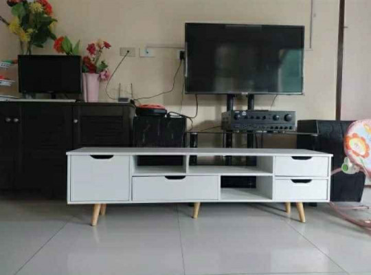 TV RACK WITH STAND