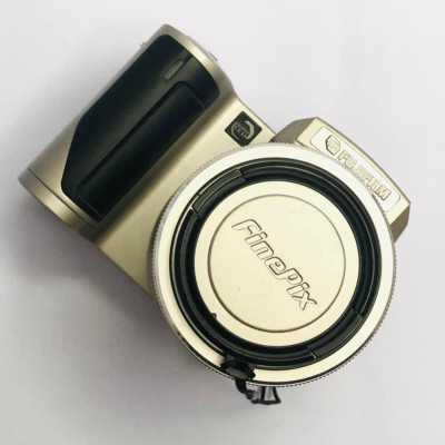 Fujifilm FinePix 4900 ZOOM digital camera