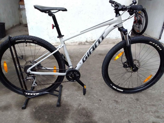 Giant talon 2 29er medium 2021 model