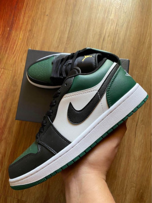 AIR JORDAN 1 LOW GREEN TOE
