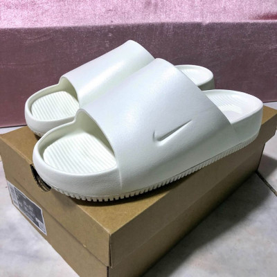 Nike Calm Slide