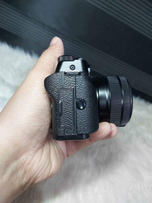 FUJIFILM XT100