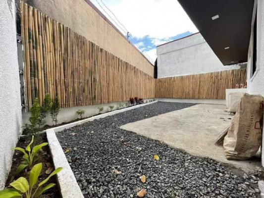 HOUSE AND LOT FOR SALE in Villa Grande Marikina - Antipolo