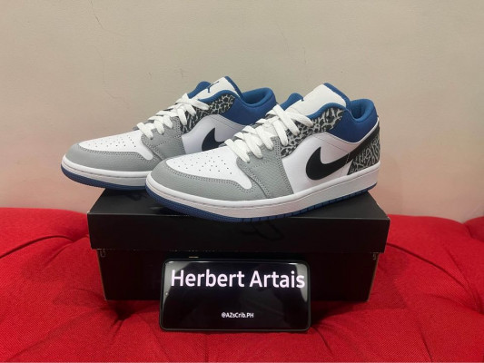 Air Jordan 1 Low SE "True Blue"