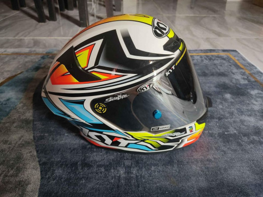 Kyt helmet. Small. Pero fit din sa medium